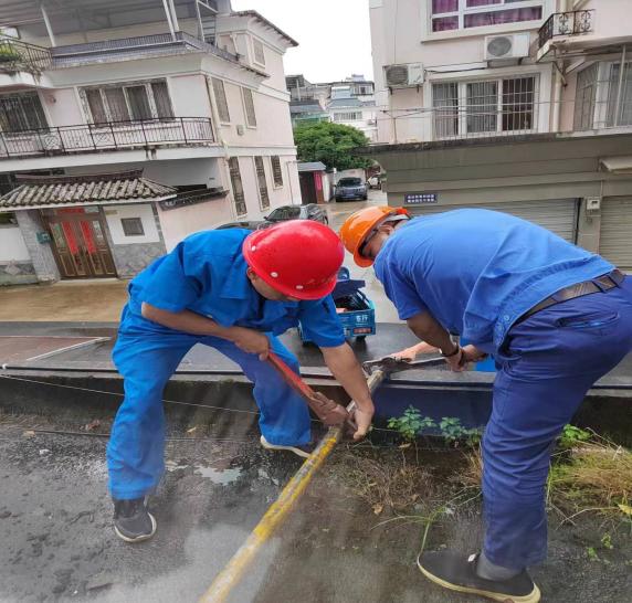 “三落兩?！惫泊偃細夤艿栏脑熘脫Q工作安全平穩(wěn)有序