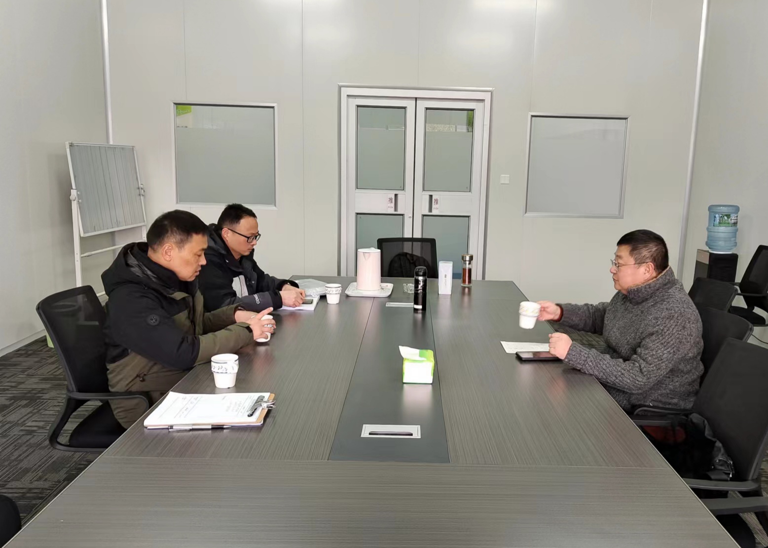 強(qiáng)化安全底線，筑牢安全防線